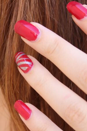 stripes nail design