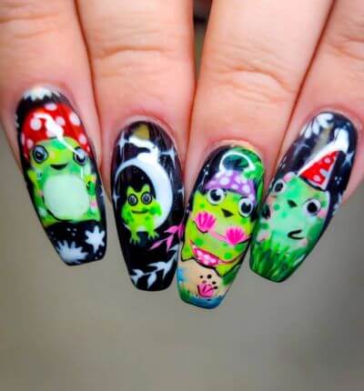 Hand Painted Froggy Manicure