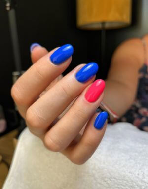 Summer Royal Nails 